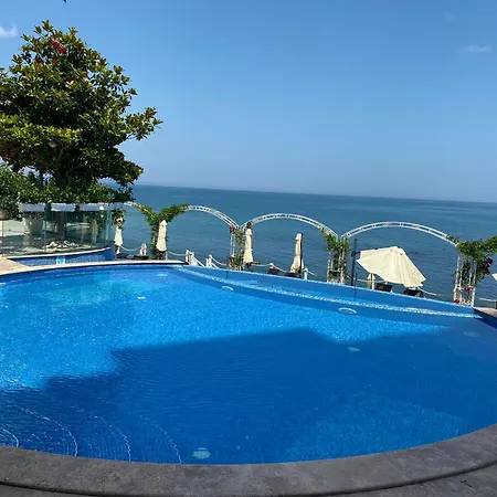 Luxurious Beachfront With Private And Panoramic Views In La Complex וארנה