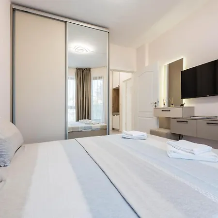 Luxurious Beachfront With Private And Panoramic Views In La Complex