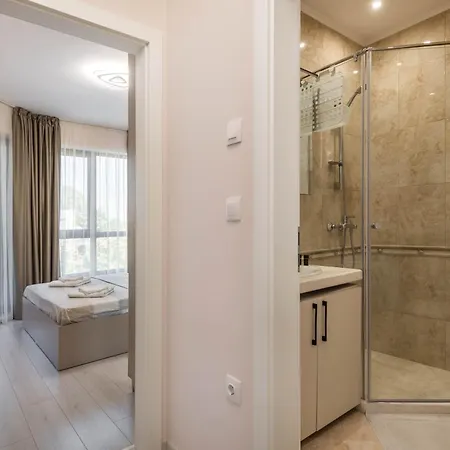 Luxurious Beachfront With Private And Panoramic Views In La Complex Apartamento Varna