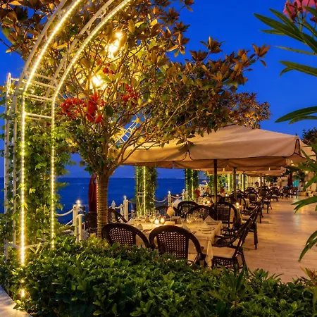 Luxurious Beachfront With Private And Panoramic Views In La Complex Апартаменти *